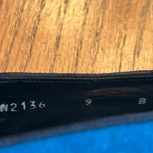 Stuart Weitzman Vintage Gem Multicolor Suede      3 1/2” Heels Size 9 - Picture 12 of 12